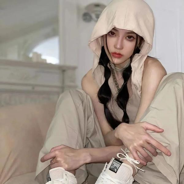 摆摊后，全城大哥都来给我打下手